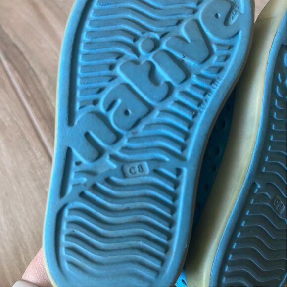 Native Jefferson Glow Toddler Kids Slip-On Water Shoes Blue Size C6 - Picture 5 of 5